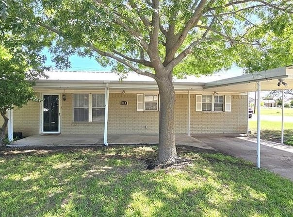 917 Bombay Street, Brady, TX 76825