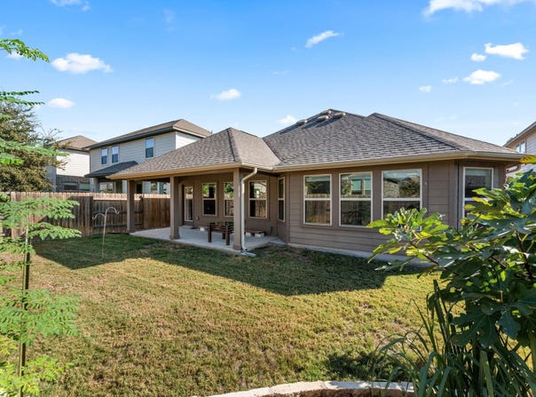 4162 Kingsley Ave, Round Rock, TX 78681