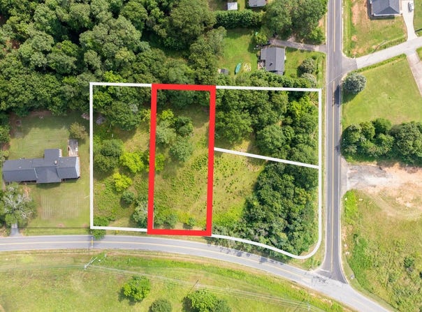 00 N Highway 101, Greer, SC 29651
