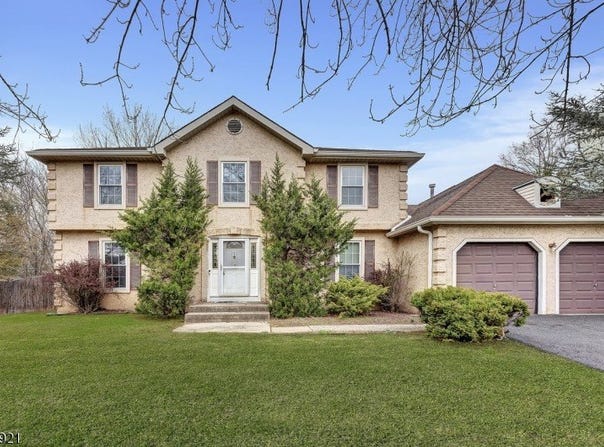 5 Alton Dr, Franklin Twp., NJ 08873-6414