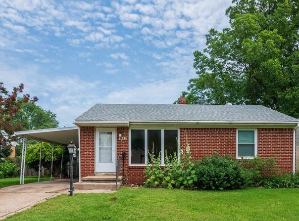 1820 S Pinecrest St, Wichita, KS 67218
