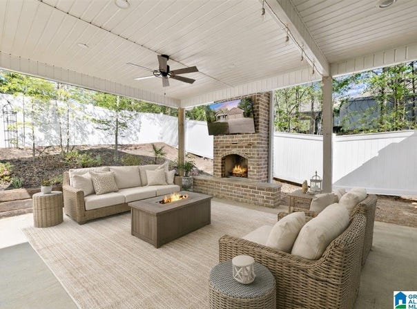 39 ROBINWOOD DRIVE, REMLAP, AL 35133
