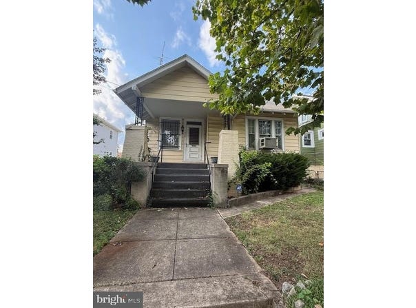 1008 DOUGLAS STREET NE, WASHINGTON, DC 20018