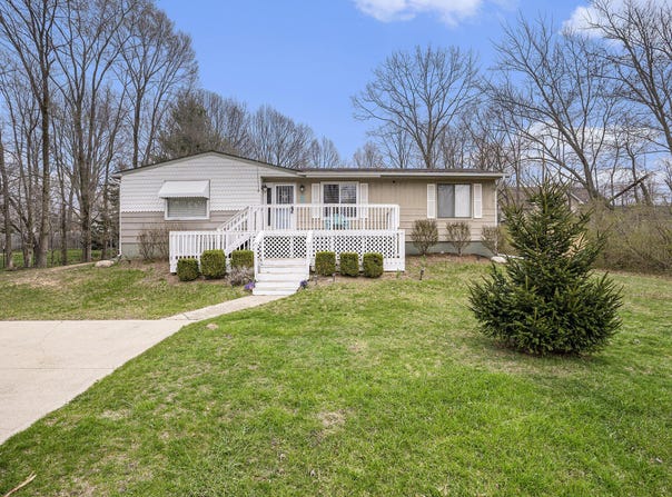 75 Pershing Street, South Haven, MI 49090