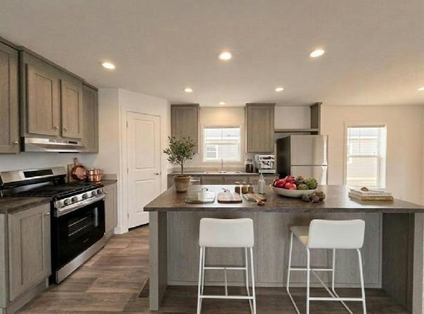 531 Walleye Rd, Bozeman, MT 59718