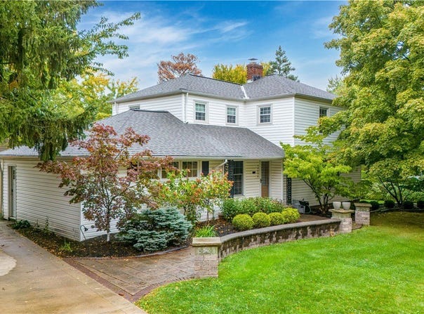 23299 Shelburne Road, Shaker Heights, OH 44122