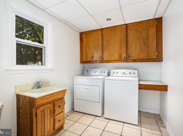 1645 ROUNDTOP ROAD, LEWISBERRY, PA 17339