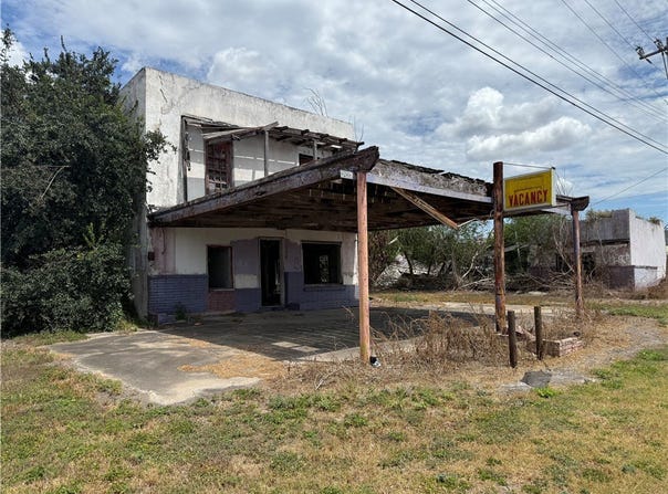 66 N Johnson Street, Alice, TX 78332