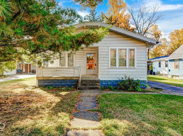 1915 E 5th Street, Anderson, IN 46012
