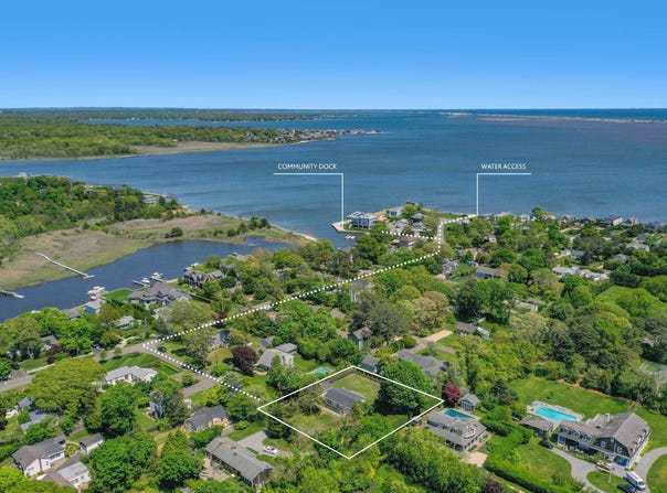 5 Argyle Road, East Quogue, NY 11942