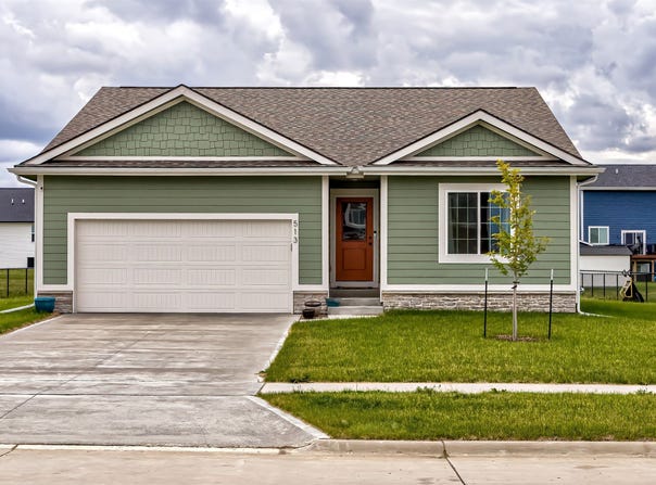 513 Walnut Drive, Huxley, IA 50124