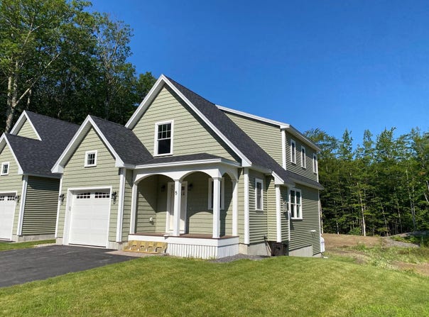 5 Cortland Place, Standish, ME 04084