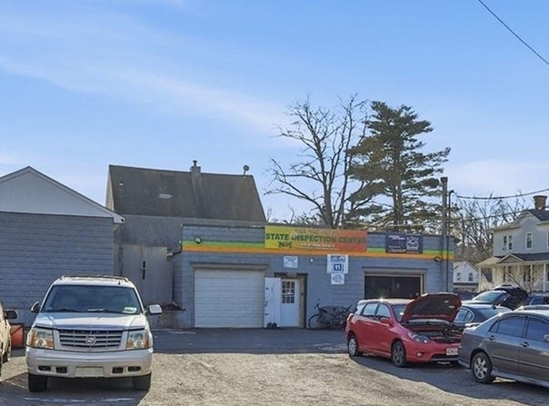 1300 Worcester St, Springfield, MA 01151