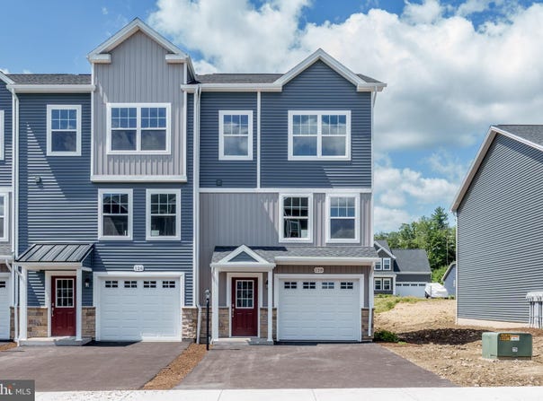 128 DOLOMITE DRIVE, PORT MATILDA, PA 16870