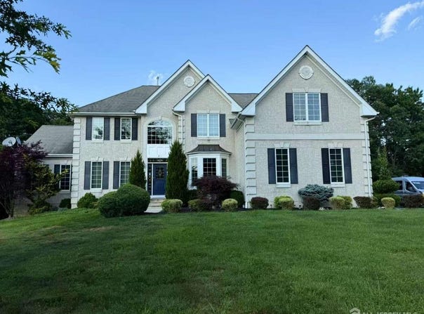 20 Carnegie Street, Monroe, NJ 08831
