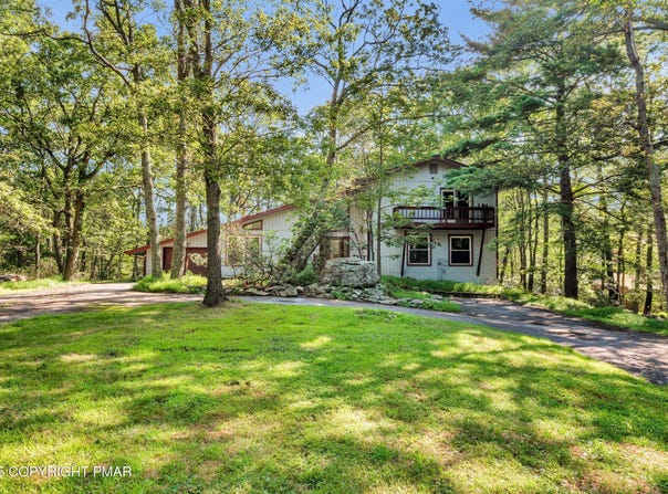3422 Buck Run, Tannersville, PA 18372