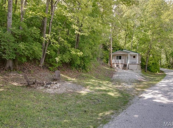 1144 500 E, Hillview, IL 62050