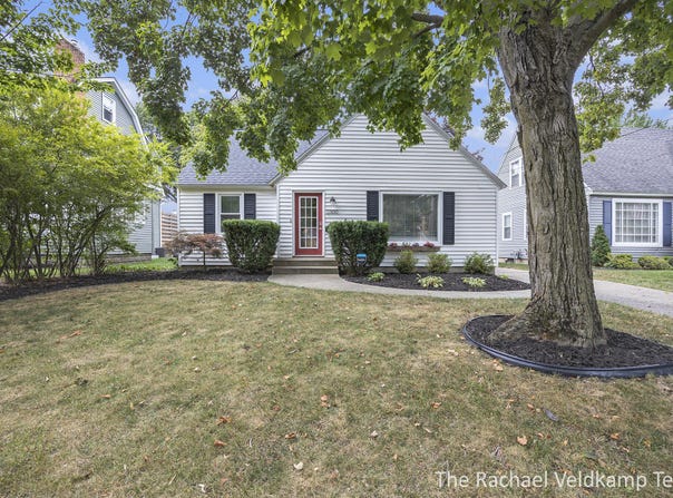 2300 College Avenue SE, Grand Rapids, MI 49507
