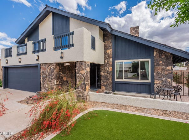 1329 E WHALERS Way, Tempe, AZ 85283