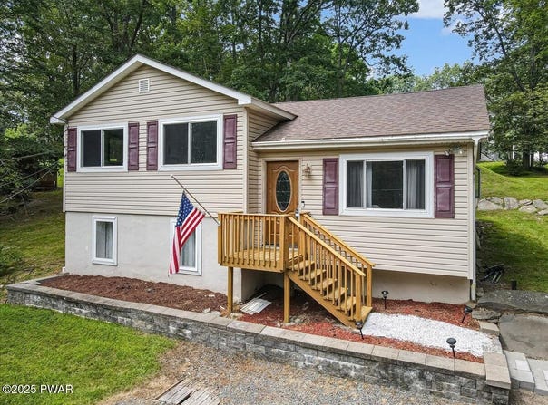 192 Heather Hill Road, Dingmans Ferry, PA 18328