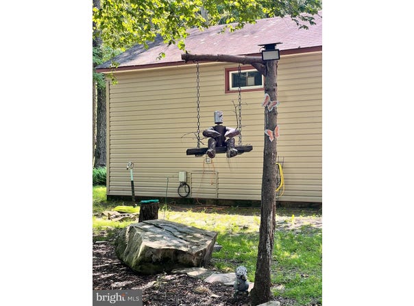 15 MOHICAN PATH, GOULDSBORO, PA 18424