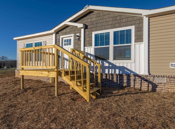 404 Co Rd 263, Florence, AL 35633