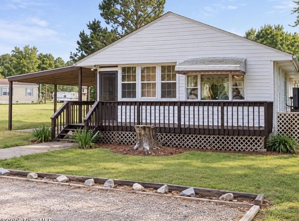 206 Scuppernong Road, Columbia, NC 27925