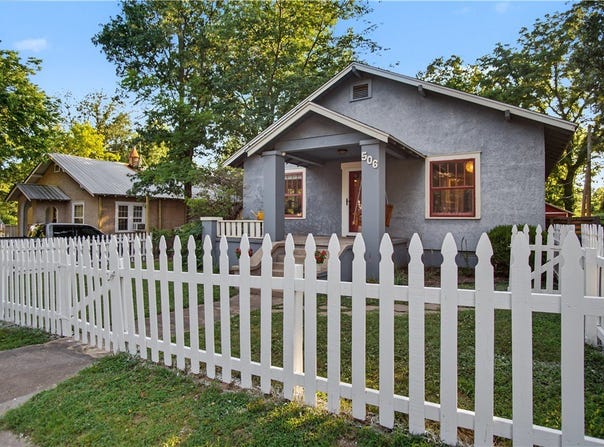 506 N Wright Street, Siloam Springs, AR 72761
