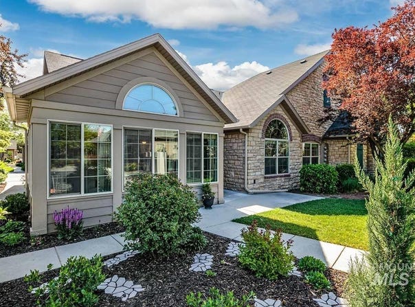 1520 N Mckinney Ln, Boise, ID 83704