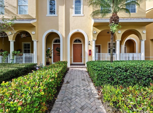 108 W Pigeon Plum Drive W, Jupiter, FL 33458