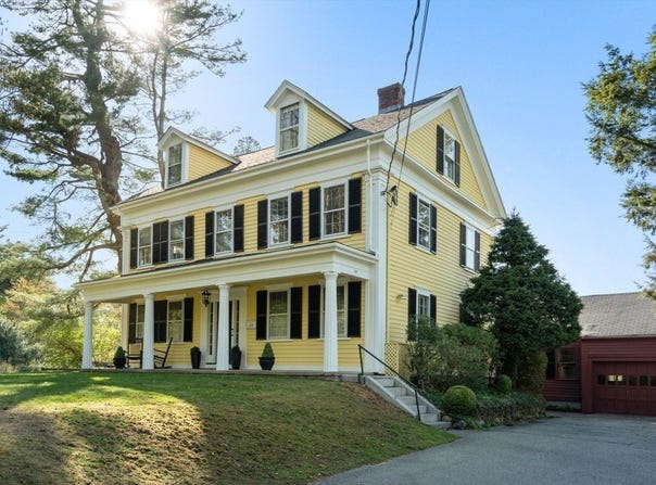 137 Wellesley St, Weston, MA 02493