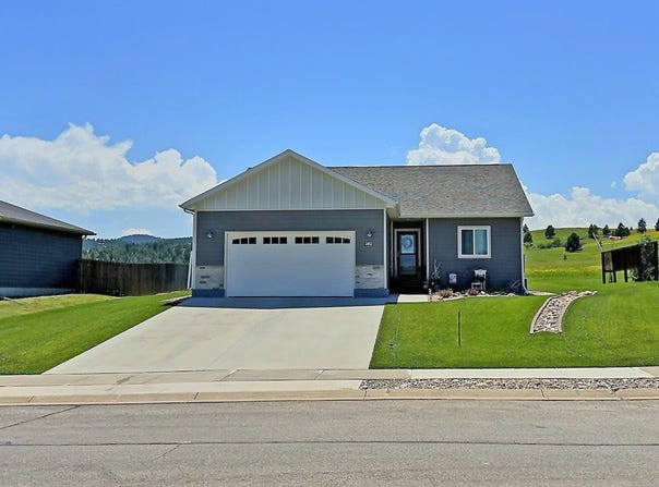 3511 Roughlock Lane, Spearfish, SD 57783