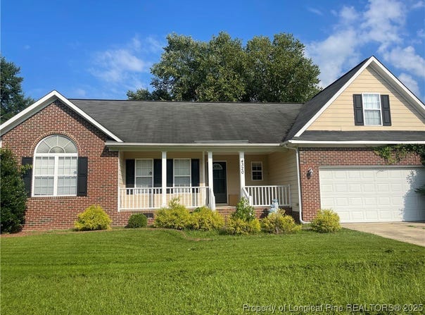 4320 Rocinta Ct., Hope Mills, NC 28348