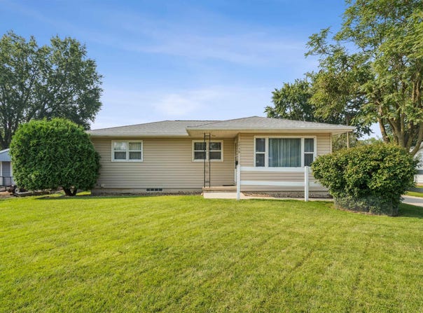 1716 Glenny Avenue, Waterloo, IA 50702