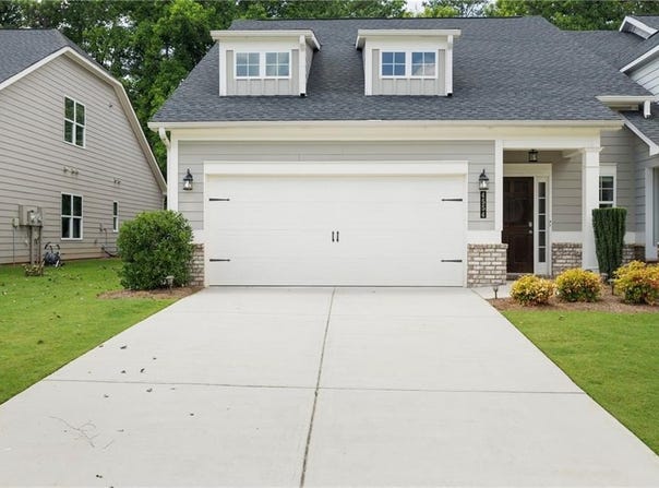 4554 Grenadine Circle, Acworth, GA 30101