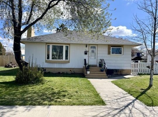 106 S Custer Ave, Miles City, MT 59301