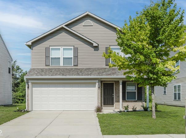 5672 High Timber Lane, Indianapolis, IN 46235
