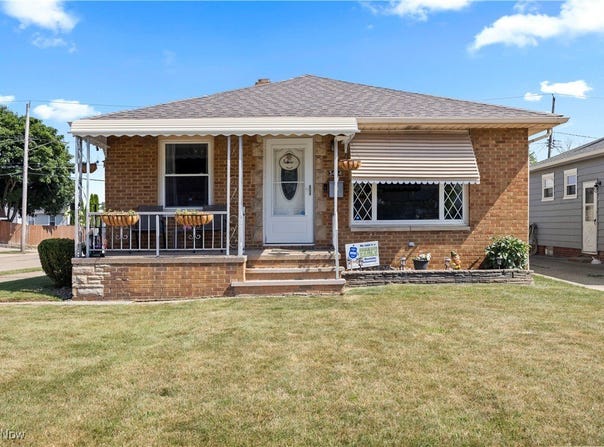 3434 Center Drive, Parma, OH 44134