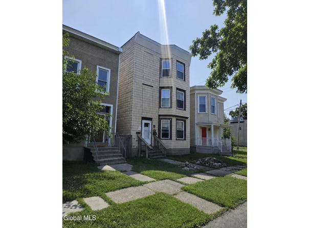 730 3rd Avenue, Troy, NY 12182