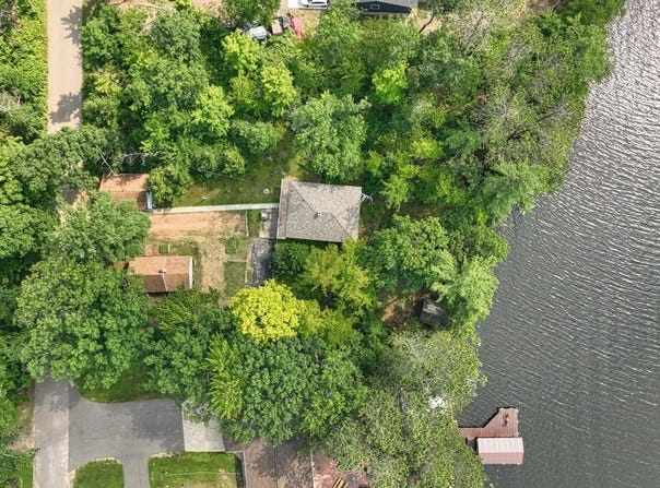 N10884 CIRCLE DR, Elcho, WI 54428
