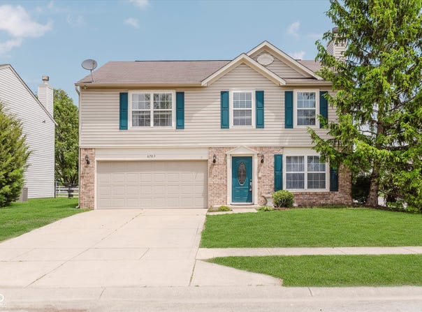 6703 Wimbledon Drive, Zionsville, IN 46077