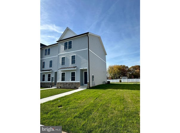 226 ROJAN Road, DOVER, DE 19901