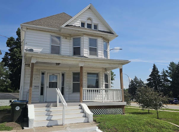 215 Dane Street, Waterloo, IA 50703