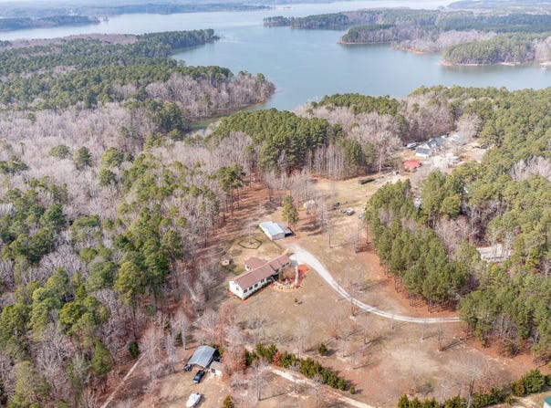 89 Mount Pleasant Lane, Manson, NC 27553
