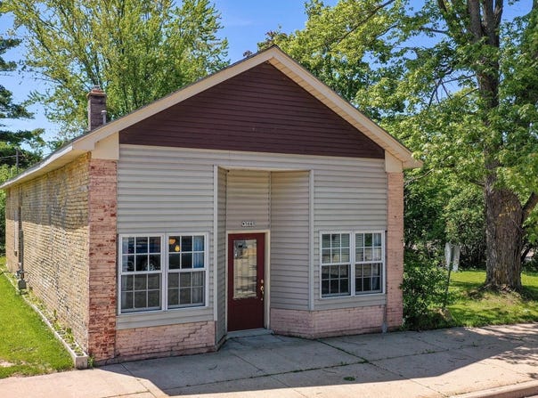 W5643 MAIN Street, NICHOLS, WI 54152-5503
