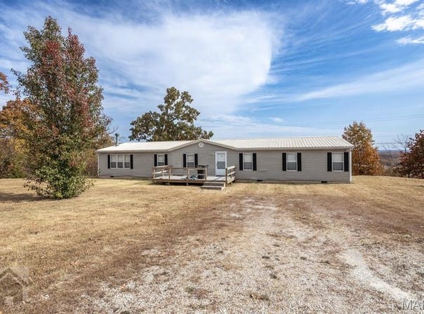 21694 Highway 28, Dixon, MO 65459