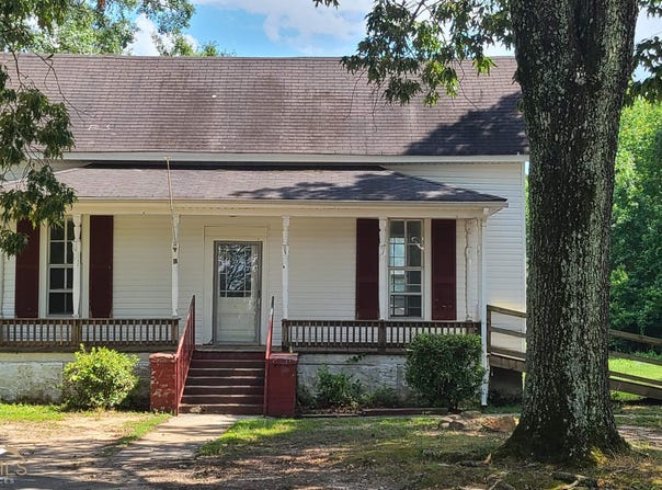 774 Macon, Jackson, GA 30233