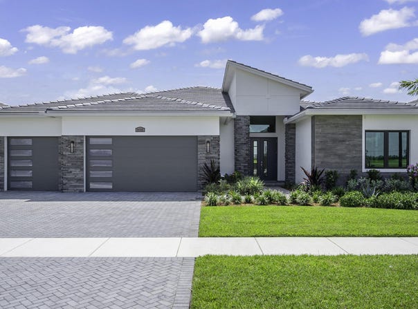 9155 SW Shinnecock Drive, Port Saint Lucie, FL 34987