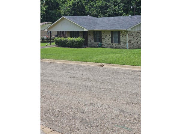 308 Bounds St, Carthage, TX 75633