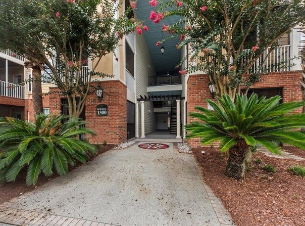 1304 Basildon Road, Mount Pleasant, SC 29466